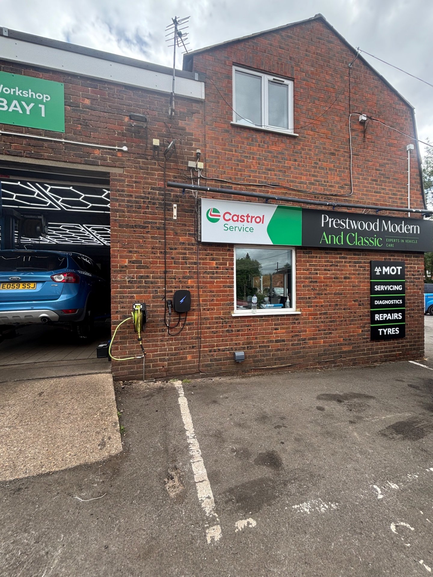 ev-charger-install-prestwood-04.jpg