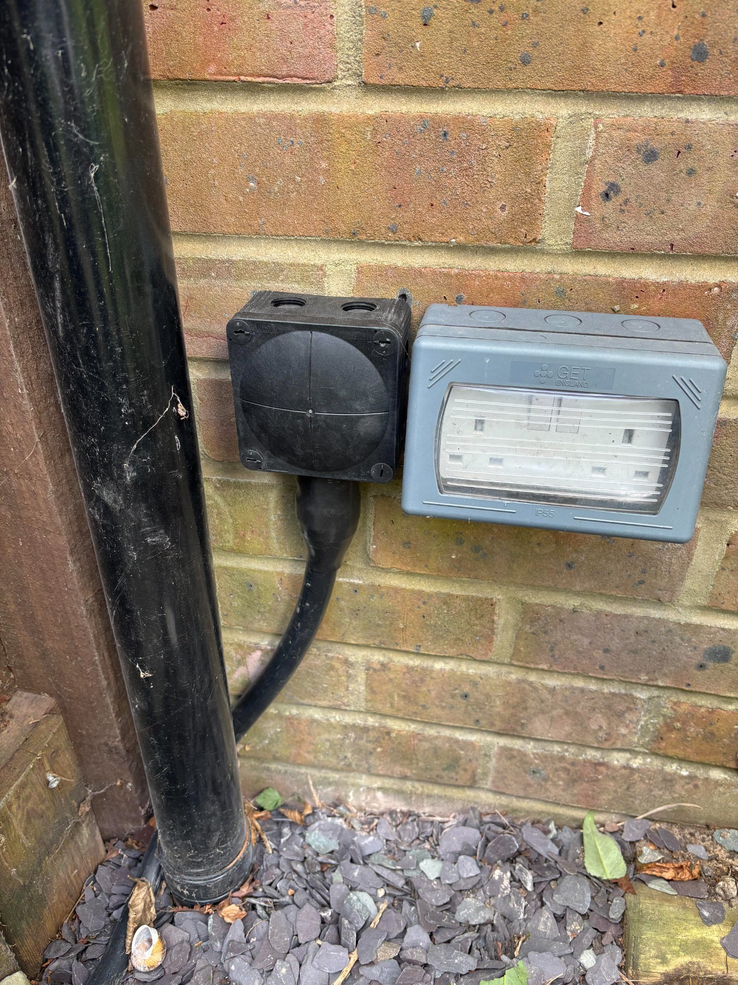 ev-charger-install-wendover-01.jpg